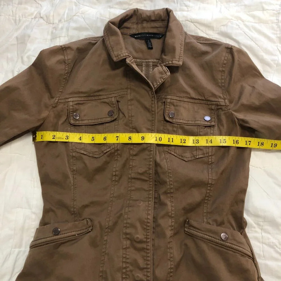 3/$25 ❥ White House Black Market Cargo Cotton Jacket Anorak Light Brown Size 4 - Picture 7 of 9